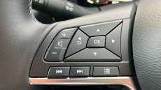 Nissan Juke 1.0 DiG-T N-Connecta 5dr Petrol Hatchback